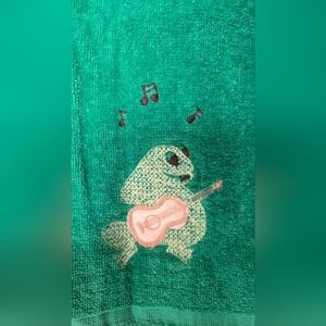 Vintage Cannon Frog Fingertip Towel